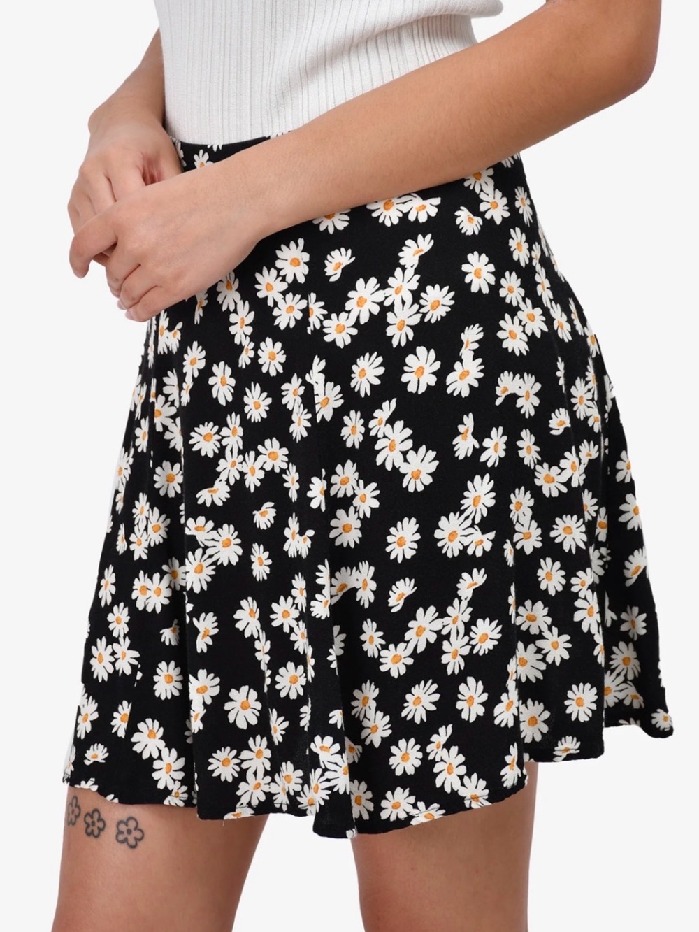 Reformation Black Daisy Skater Skirt with White & Yellow Floral Print